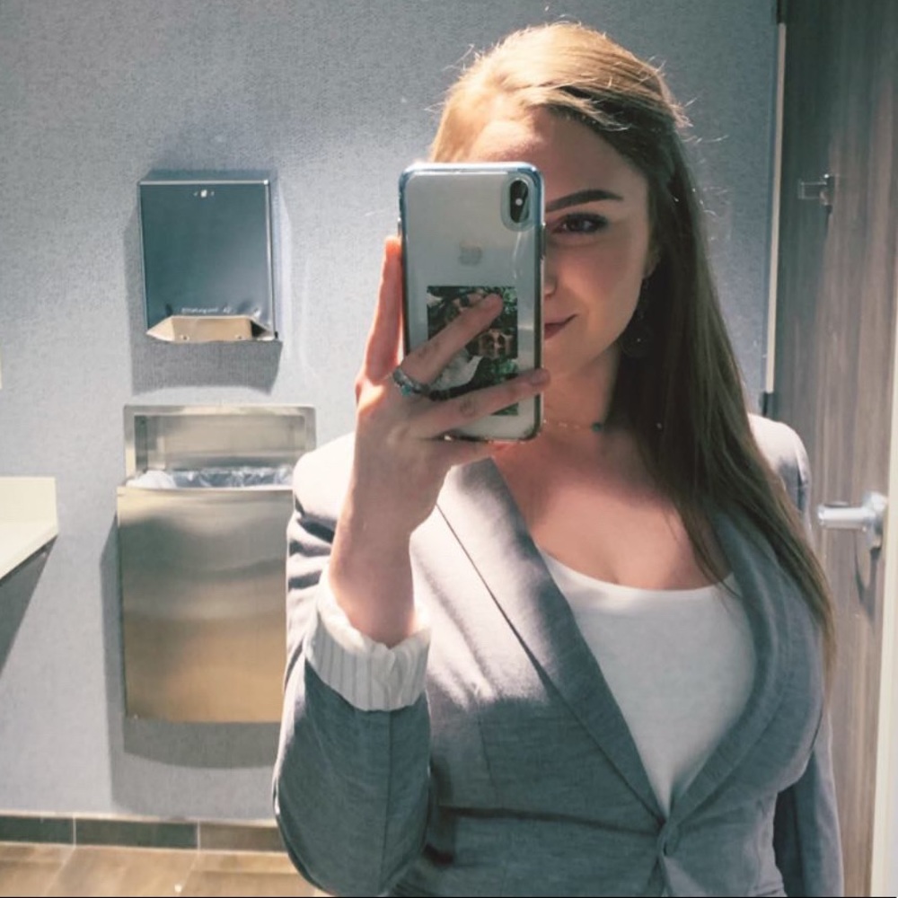 Meet your Posher, Skylar